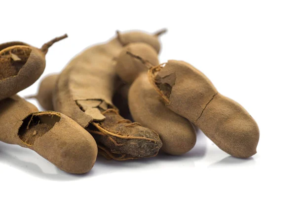 Tamarind Terisolasi Pada Latar Belakang Putih Asam Manis Tamarind Indica — Stok Foto