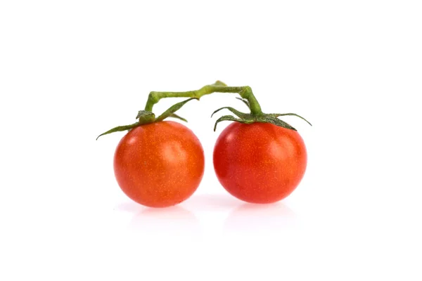 Close Tomate Cereja Fresco Isolado Sobre Fundo Branco — Fotografia de Stock