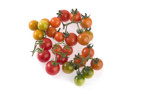 Nahaufnahme Von Frischen Kirschtomaten Auf Zweig Isoliert Auf Weißem Hintergrund — Stockfoto