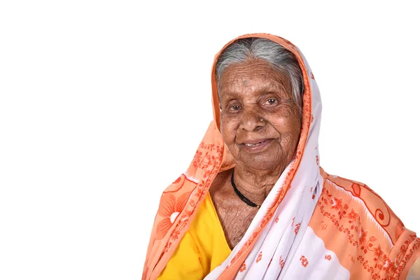 Portrét stařena, Senior indiánka. — Stock fotografie