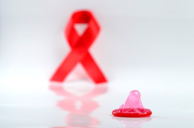 AIDS şerit ve prezervatif