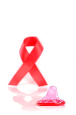 AIDS şerit ve prezervatif