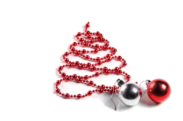Decoratie van Kerstmis, kerstboom van ornament met ballen op witte achtergrond — Stockfoto