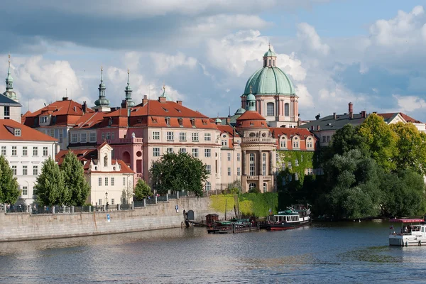 Prague Embankment — Stock Photo, Image