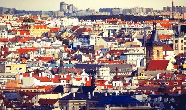 布拉格城市景观、 建筑屋顶的视图 — 图库照片