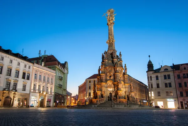 Olomouc, Tschechische Republik - 2. Juli 2015 - Nachtbild der Säule der Heiligen Dreifaltigkeit — Stockfoto
