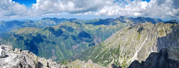 Panoramę wzgórz Tatr Wysokich na Słowacji — Zdjęcie stockowe