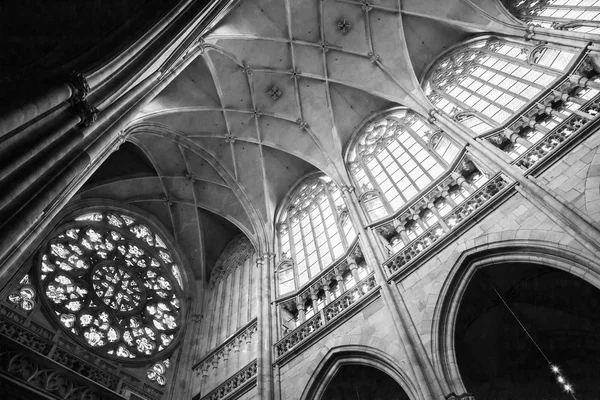 Interior of St. Vitus Cathedral at Prague Castle, Czech Republic — Stock Photo, Image