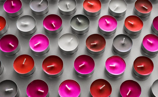 Цветные чайные свечи — стоковое фото