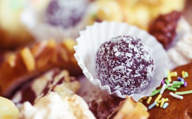 Tipik çek Noel tatlılar dekore edilmiştir.