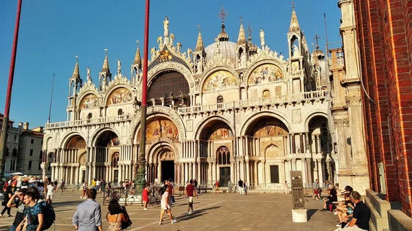 Piazzazetta san Marc 'ın harika manzarası