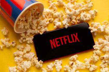 Tula, Rusya - Kasım 04, 2020: iPhone ekranında Netflix logosu