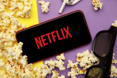 Tula, Rusya - 28 Ocak 2020: iPhone ekranında Netflix logosu