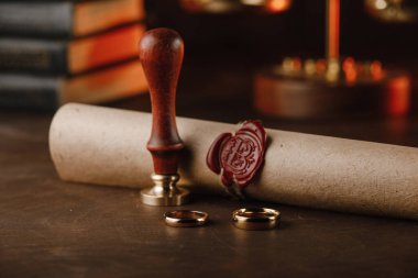 Damga ve vasiyet. Noter kamu araçları