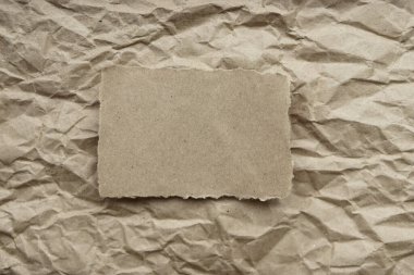 Doğal Geri Dönüşümlü Kağıt Doku. Gazete deseni boş kağıt deseni. Sanat sanatının arka plan kartonunu kaplayan eski duvar halısı.