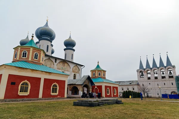 Catedral de la Asunción del Monasterio de la Asunción de Tikhvin, Rusia — Foto de Stock