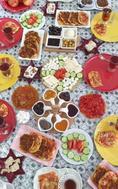 Reçel üzümlü kahvaltı. Mandalin Zeytin Çayı. EGG SK