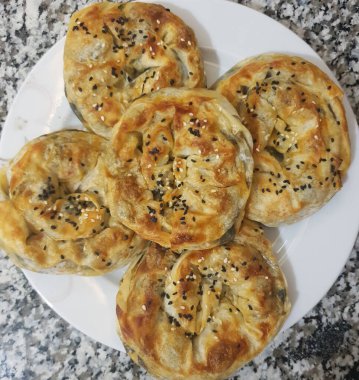 Omurga macunu çok leziz. SK23 'ü mükemmel bir şekilde yiyor.