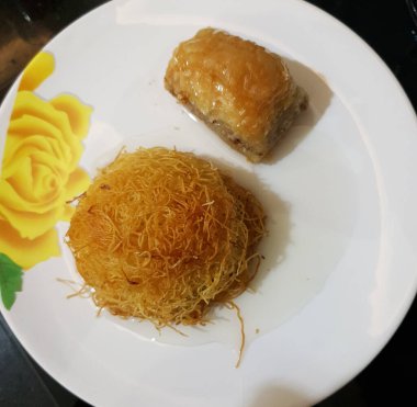 Tatlı Çok Lezzetli Çilekli SK95