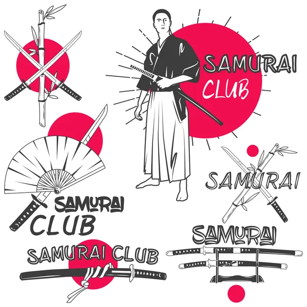 Conjunto vectorial de etiquetas samurai en estilo vintage. Concepto de club de artes marciales orientales. Espadas cruzadas de katana . — Archivo Imágenes Vectoriales