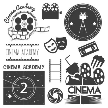 Vektör seti sinema logosu, etiketler. Film stüdyosu ve tiyatro rozetleri, amblemler, tabelalar. Vintage retro tarzıNda İllüstrasyon.