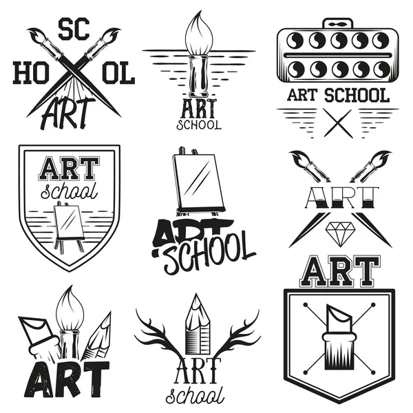 Vector set art studio labels in vintage style. School of arts design elements. Brushes and easel. — Stock Vector