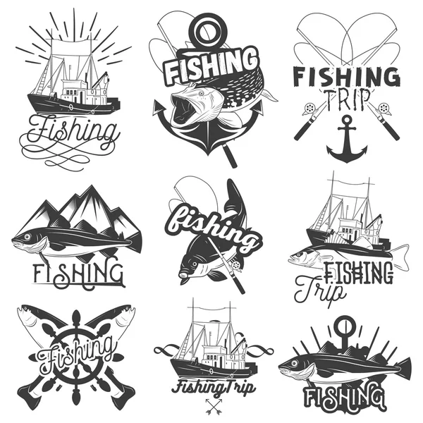 矢量集单色钓鱼行程标志。孤立的徽章，标签，标志和横幅在复古风格与船舶，锚，旋转杆，鱼 — 图库矢量图片