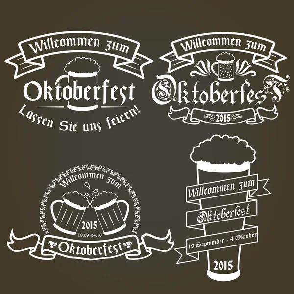 Conjunto vectorial de etiquetas oktoberfest, elementos de diseño. Idioma alemán . — Vector de stock