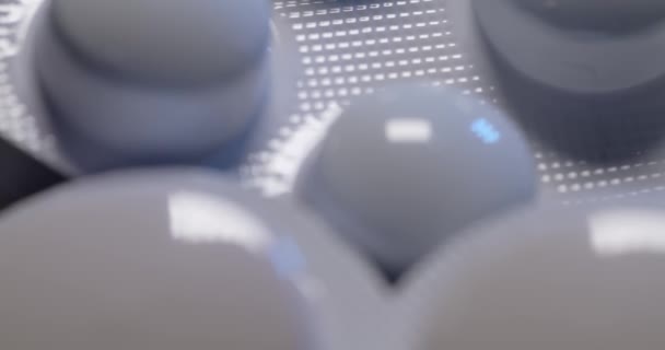 Крупный План Лекарств Таблеток Пластиковой Алюминиевой Упаковке Перемещение Таблетками Таблетками — стоковое видео