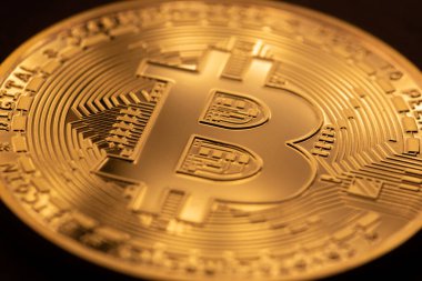 Bitcoin paralar yakın plan. Altın Kripto paraları. Kripto para birimi ve blok zinciri. Dijital Altın