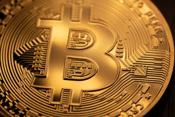 Primer Plano Bitcoin Dorado Bitcoins Monedas Bits Físicas Moneda Digital — Foto de Stock