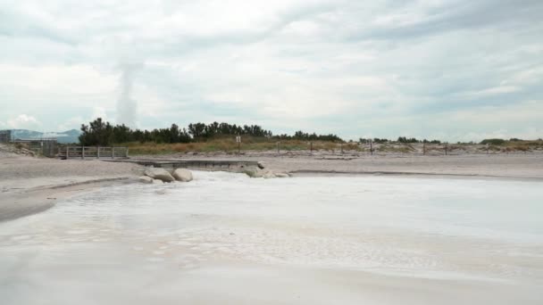 Rosignano Italy Червня 2021 Розвантаження Води Відходів Заводу Солвай Італії — стокове відео