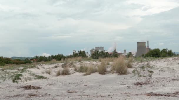 Rosignano Italien Juni 2021 Chemiefabrik Solvay Rosignano Italien Vom Strand — Stockvideo