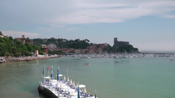 Lerici Італія Червня 2021 Вид Пляжний Порт Лерічі Замок Задньому — стокове відео