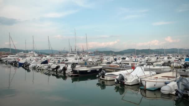 Lerici Italia Junio 2021 Barcos Puerto Spezia Mar Mediterráneo Italia — Vídeos de Stock