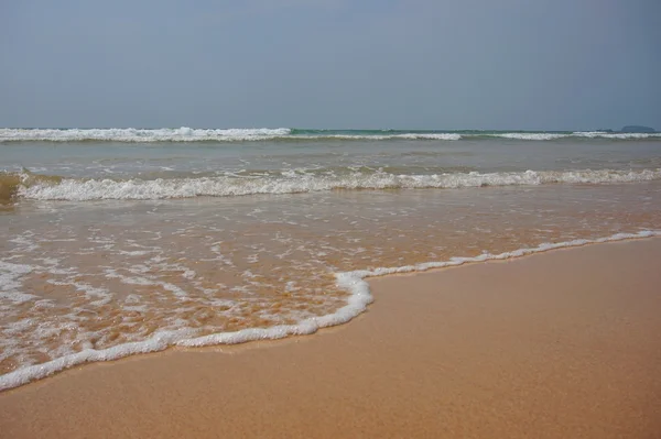 海洋、 海浪、 沙滩 — 图库照片
