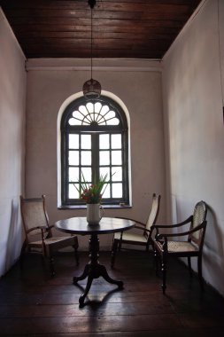 İç, Masa, sandalye, maun mobilyalar, pencere