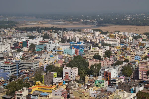 Hindistan, Trichy, şehir çatılar — Stok fotoğraf