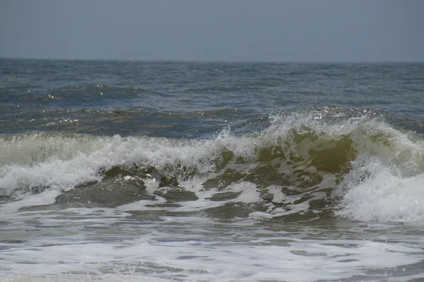 Schuimende golven, zee, — Stockfoto