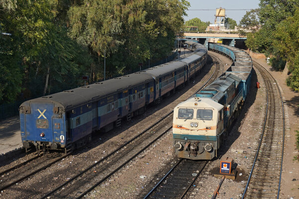 поезда Индии
