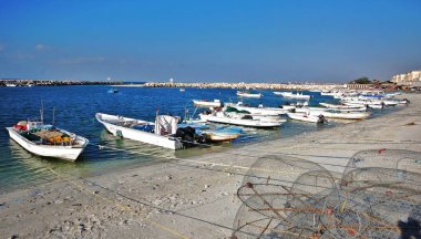 Dubai, kumlu plajlar, dönüm noktası, deniz ve kum. 