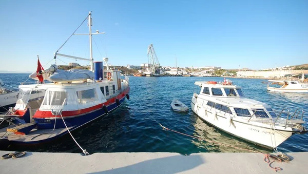 Ayvalk Städtereise Mit Schönem Stadt Und Meerblick Booten Und Panoramalandschaften — Stockfoto