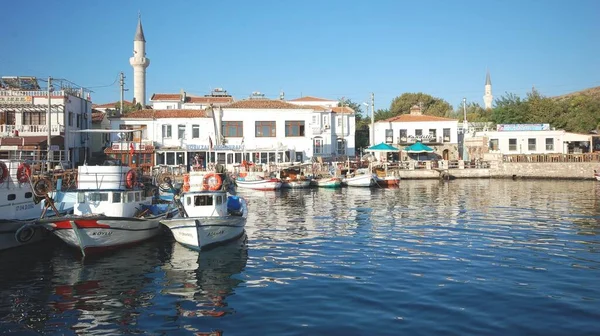 Voyage Ville Ayvalk Avec Vue Magnifique Sur Ville Mer Bateaux — Photo