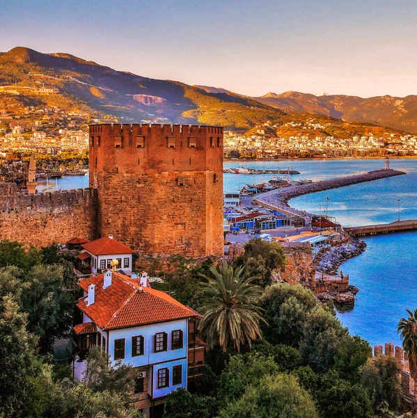 Beleza Mediterrânica Cenas Panorâmicas Mar Montanhas Detalhes Arquitetônicos — Fotografia de Stock