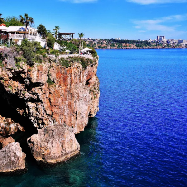 Vistas Ciudad Antalya Con Vistas Panorámicas Acantilado Detalles Arquitectónicos —  Fotos de Stock