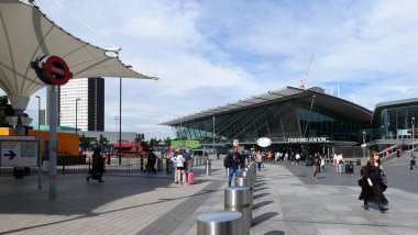 Londra şehir görüşleri mimari perspektifle 