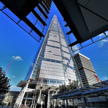 Londra şehir görüşleri mimari perspektifle 