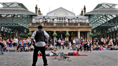 Londra şehir görüşleri mimari perspektifle 