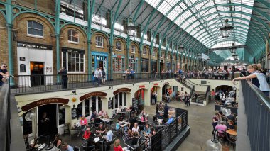 Londra şehir görüşleri mimari perspektifle 