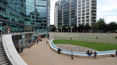 Londra şehir görüşleri mimari perspektifle 